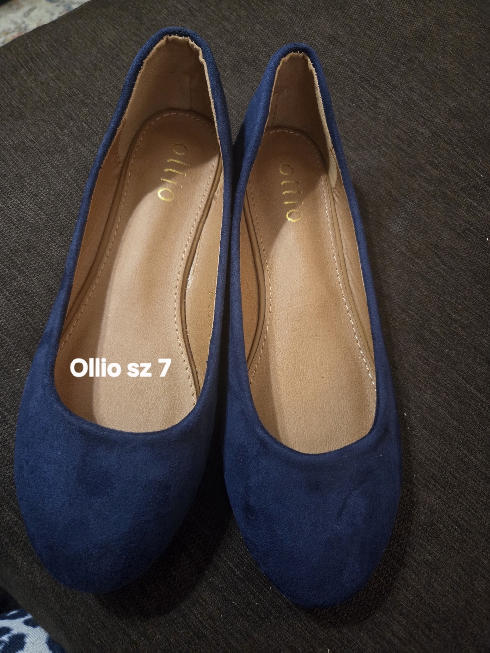 Ollio Navy Suede Rounded Toe Ballet Flats Nwot